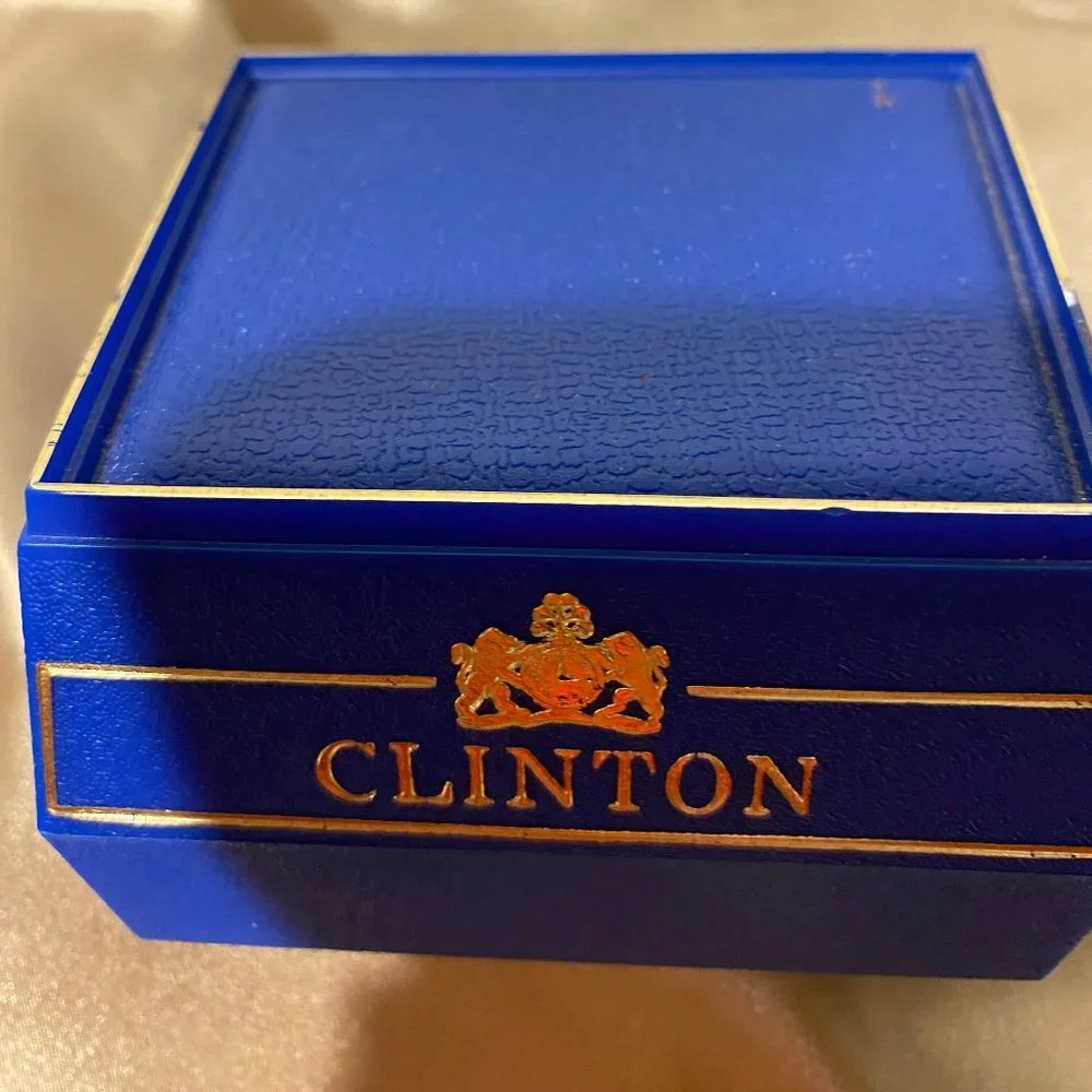 Vintage Clinton, Water and Shock Resistant Watch - Picture 12 of 12